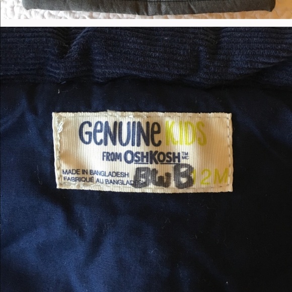 Oshkosh quilted Vest size 12 months - Picture 3 of 3